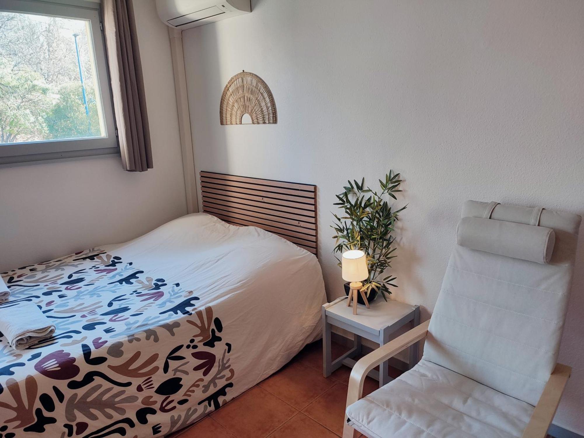 Le Studio Des Garrigues - Climatise Gréoux-les-Bains Exteriör bild
